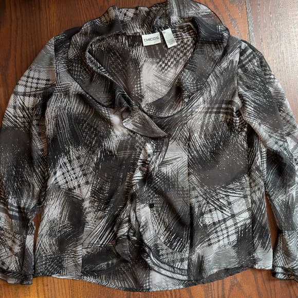 Chico's Sheer Black White Bell Sleeves Size 1 Ruffled Blouse Y2K 90s Artsy - Picture 9 of 9